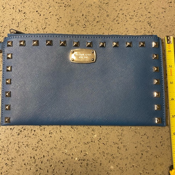 Michael Kors blue purse - Picture 6 of 8